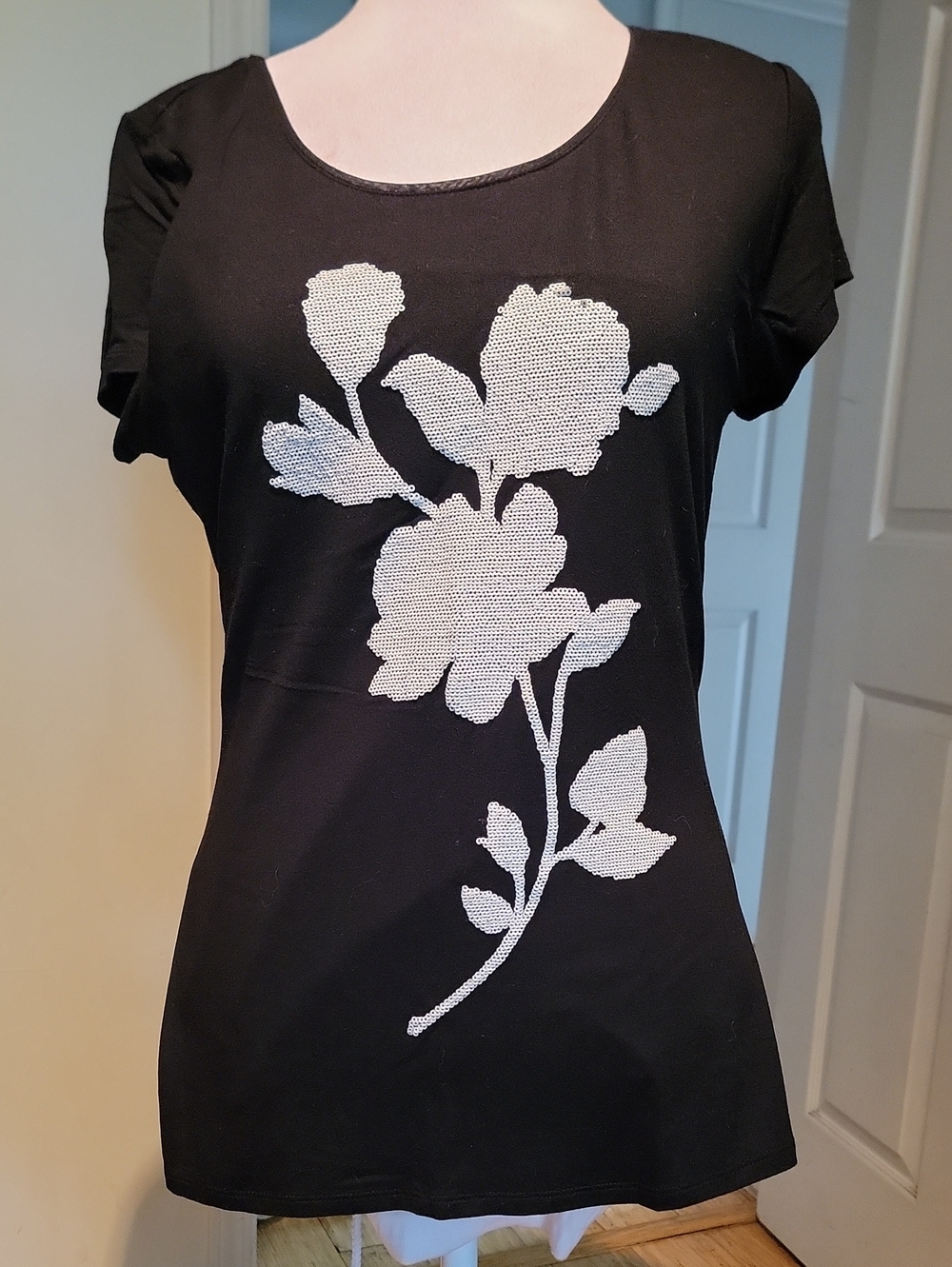 White House Black Market Black Women's Tee with White Floral Sequin Motif